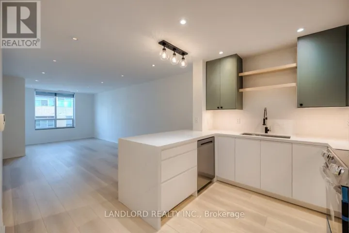 512 - 1863 QUEEN STREET E, Toronto (The Beaches), Ontario M4L3Y6
