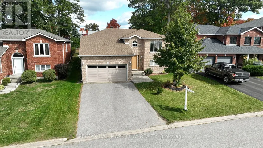 139 WAWINET STREET, Midland, Ontario L4R5A9