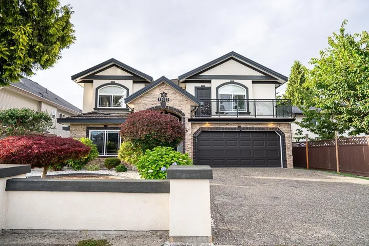 12623 90A AVENUE, Surrey, British Columbia V3V1C6