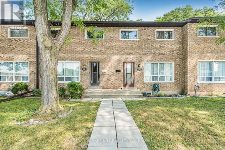 28 RIVERDALE DRIVE, Hamilton (Riverdale), Ontario L8E1J8