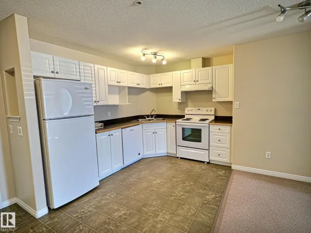 #111 5350 199 ST NW, Edmonton, Alberta T6M0A4