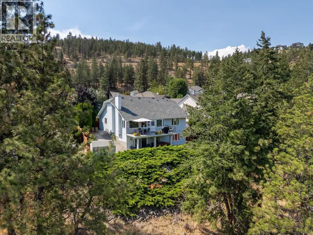 735 Nahanni Place, Kelowna, British Columbia V1V1N5