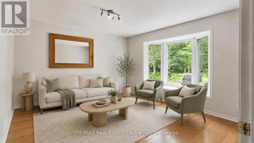 27 ELMHURST CRESCENT, Guelph (Junction/Onward Willow), Ontario N1H6C8