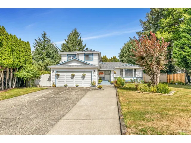 9087 144 STREET, Surrey, British Columbia V3V5Z8