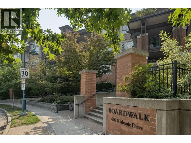 109 600 KLAHANIE DRIVE, Port Moody, British Columbia V3H5L2