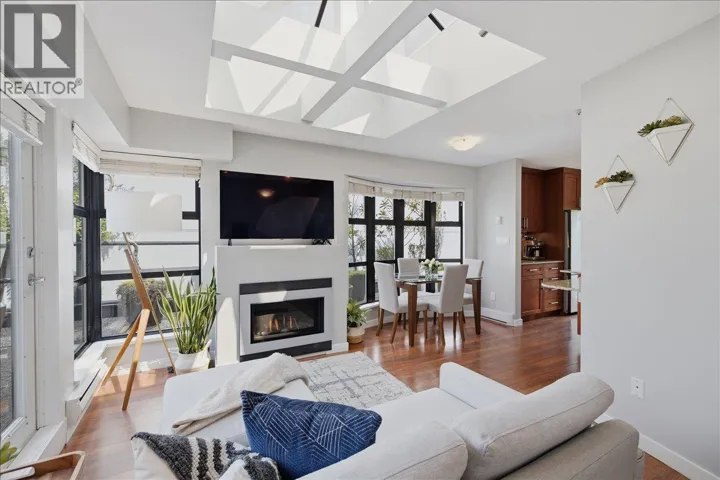 401 3673 W 11TH AVENUE, Vancouver, British Columbia V6R2K4