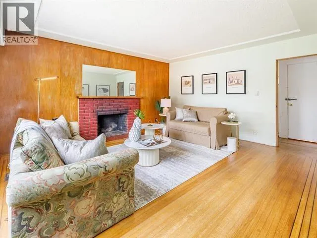 3687 E 26TH AVENUE, Vancouver, British Columbia V5R1M6