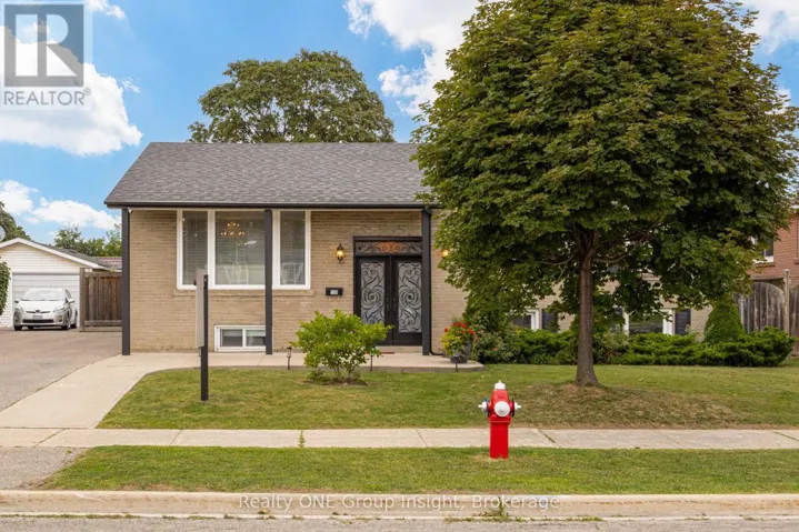 150 AVONDALE BOULEVARD, Brampton (Avondale), Ontario L6T1H8