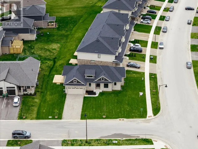 2 EVYLEAN COURT, St. Thomas, Ontario N5R0P6