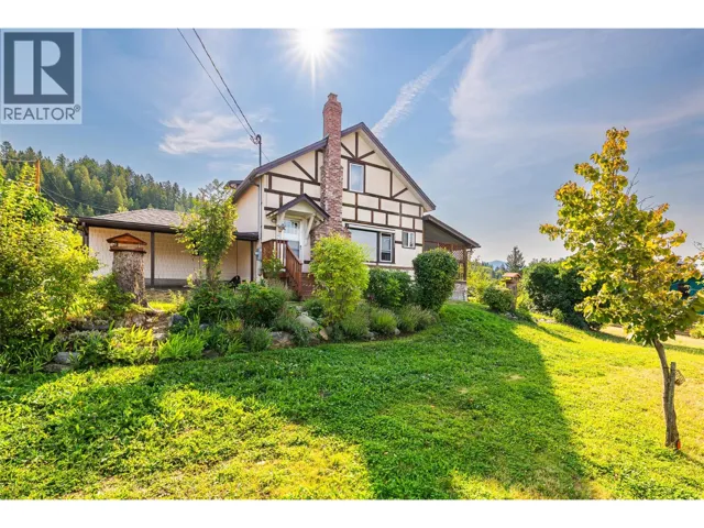 1843 McLaren Street, Creston, British Columbia V0B1G5