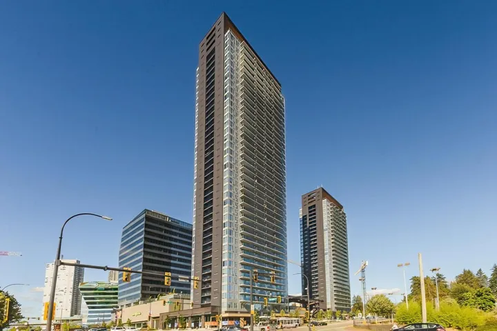 1704 13615 FRASER HIGHWAY, Surrey, British Columbia V3T0P7