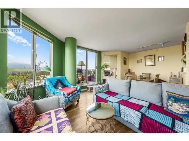1405 3489 ASCOT PLACE, Vancouver, British Columbia V5R6B6