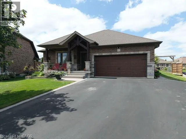 15 HURLEY Court, Port Dover, Ontario N0A1N3