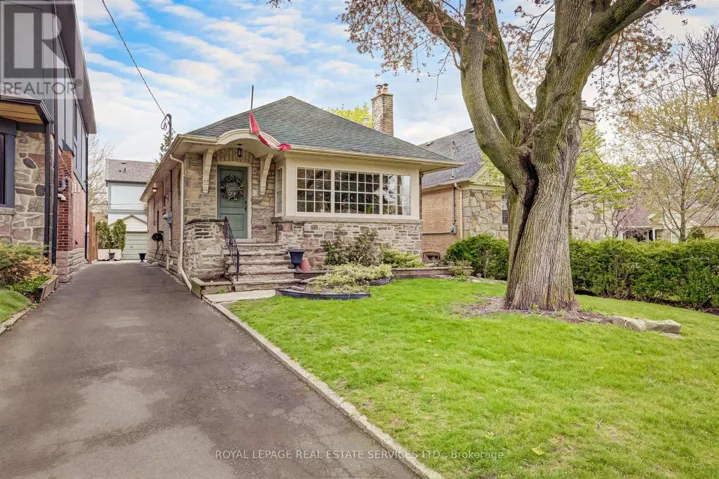 83 BRENTWOOD ROAD S, Toronto (Stonegate-Queensway), Ontario M8Z3N4