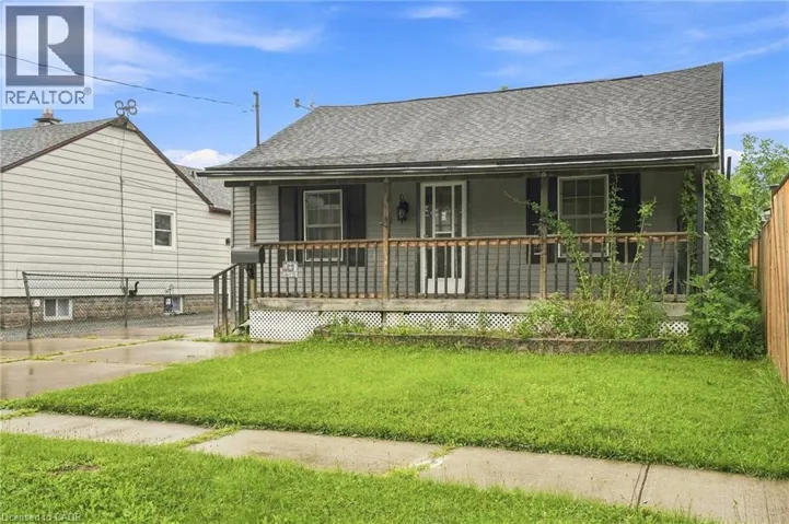 4 HILDA Street, St. Catharines, Ontario L2S1Z8