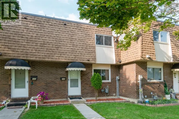 5446 LASSALINE Unit# 47, Windsor, Ontario N8T1A8