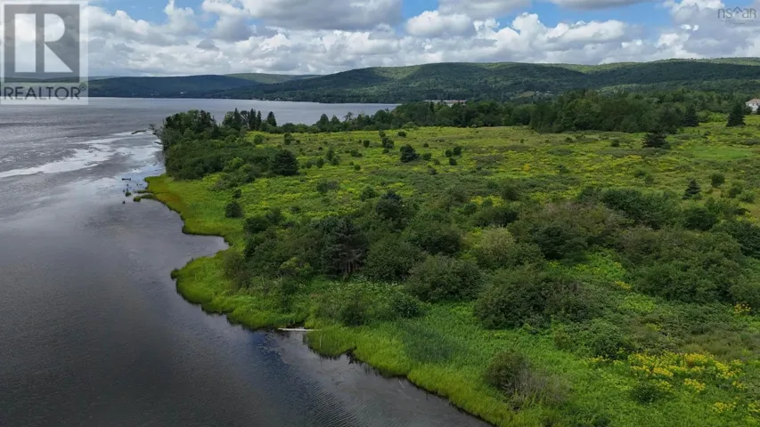 105 Highway, Baddeck Inlet, Nova Scotia B0E1B0