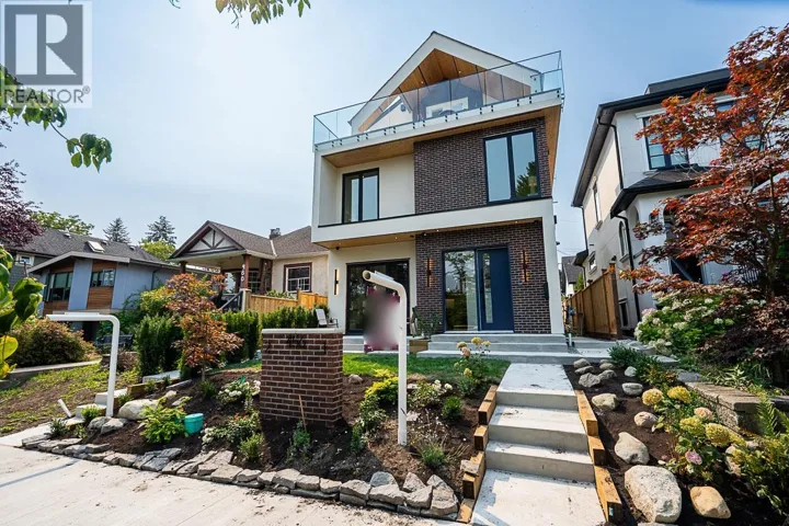 1 456 E 38TH AVENUE, Vancouver, British Columbia V5W1H7