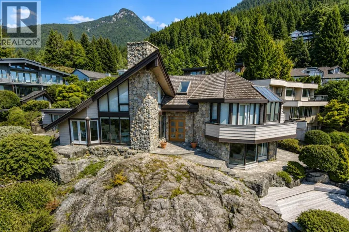 90 TIDEWATER WAY, Lions Bay, British Columbia V0N2E0