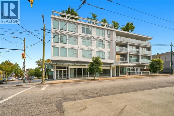 2502 FRASER STREET, Vancouver, British Columbia V5T3V4