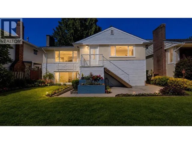 234 W 23RD STREET, North Vancouver, British Columbia V7M2B3
