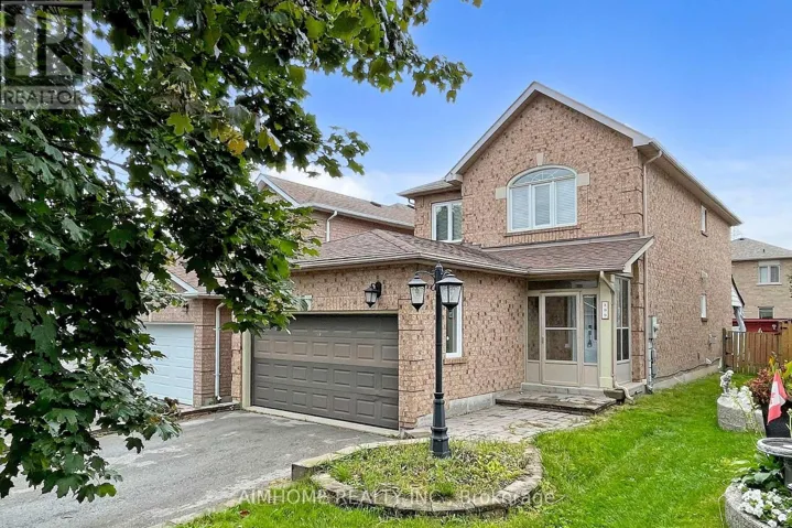 399 FLANAGAN CT FLAGSTONE WAY, Newmarket (Woodland Hill), Ontario L3X2Z8