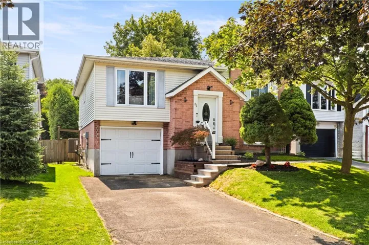 21 GOLDEN MEADOW Crescent, Kitchener, Ontario N2N2L7