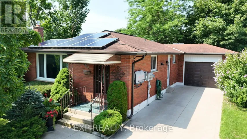 82 LACEY CRESCENT, London South (South X), Ontario N6E2E7