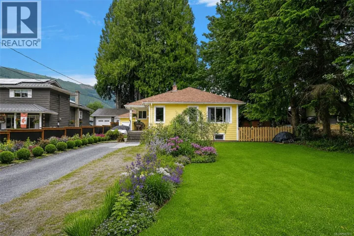 15 King George St S, Lake Cowichan, British Columbia V0R2G0