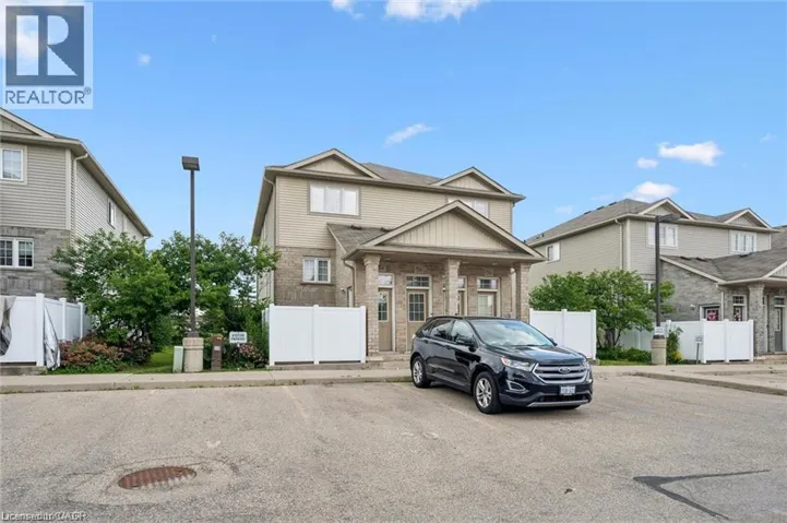 240 WESTMEADOW Drive Unit# 5A, Kitchener, Ontario N2N0A1