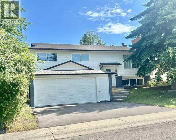 7032 78 Street NW, Calgary, Alberta T3B4H9