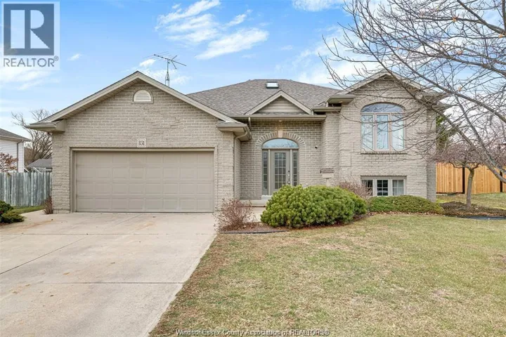 831 LAWNDALE, Kingsville, Ontario N9Y3S5