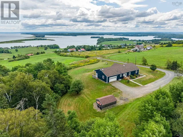 92 HAMMER MOUNTAIN Road, Harbour Centre, Nova Scotia B2G2L2