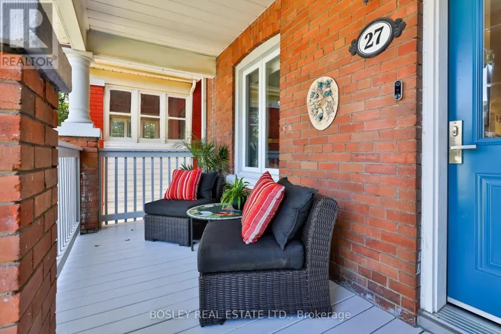 27 MOUNTNOEL AVENUE, Toronto (Greenwood-Coxwell), Ontario M4J1H7