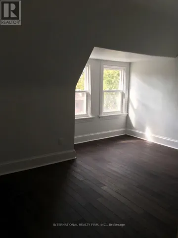 2 - 161 MONTROSE AVENUE, Toronto (Trinity-Bellwoods), Ontario M6J2T6