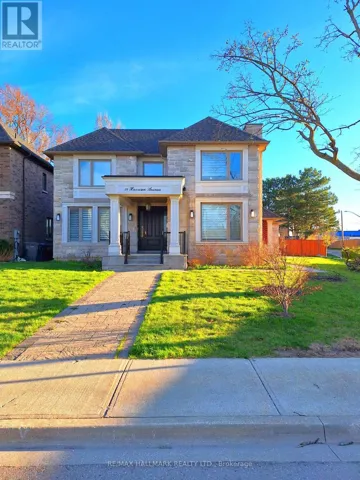LOWER - 38 HARRISON AVENUE, Mississauga (Port Credit), Ontario L5H2N9