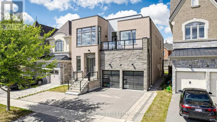 16 FARRELL ROAD, Vaughan (Patterson), Ontario L6A4W7