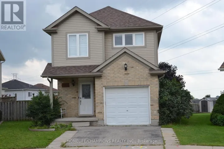 132 HENHOEFFER CRESCENT, Kitchener, Ontario N2E4H3