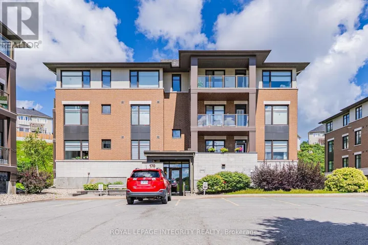 303 - 170 GUELPH PRIVATE, Ottawa, Ontario K2T0J5