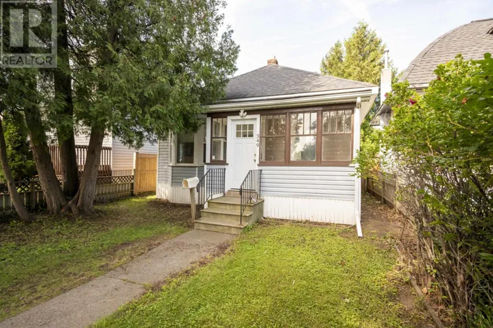 349 Vickers St N, Thunder Bay, Ontario P7C4B1