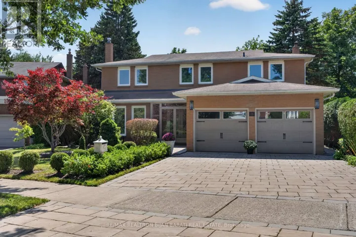 26 SADDLETREE DRIVE, Toronto (Bayview Woods-Steeles), Ontario M2H3L3