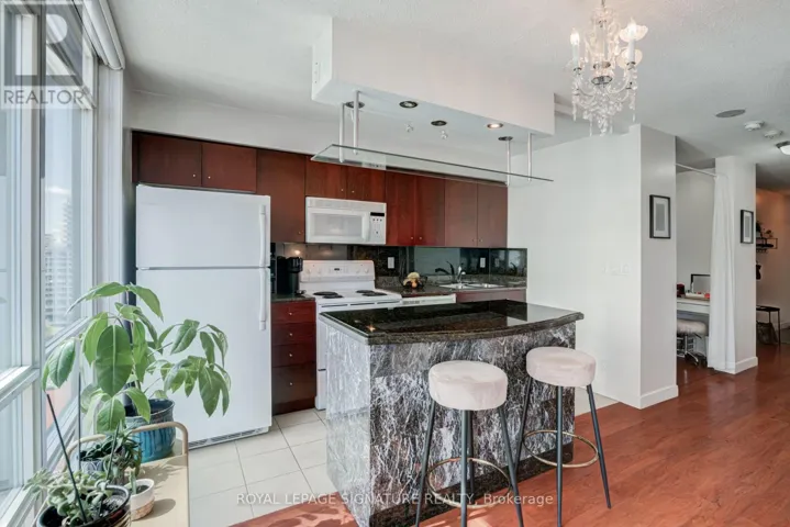 2101 - 381 FRONT STREET W, Toronto (Waterfront Communities), Ontario M5V3R8