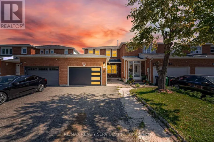 92 TULIP DRIVE, Brampton (Fletcher's Creek South), Ontario L6Y3X6