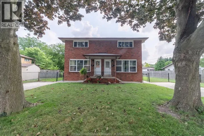 824-826 SMEETON, Windsor, Ontario N8S3X5