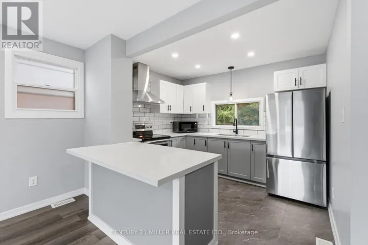 MAIN FLOOR - 67 EAST 13TH STREET, Hamilton (Inch Park), Ontario L9A3Z4