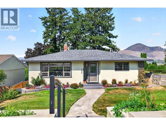 792 Munro Street, Kamloops, British Columbia V2C3E8