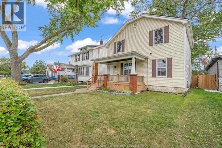 427 CAMERON, Windsor, Ontario N9B1Y9