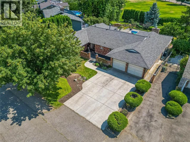 857 ORCREST Drive, Kamloops, British Columbia V2B6T3