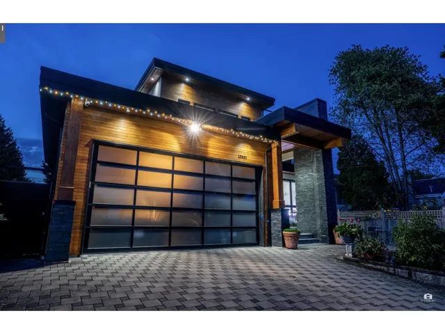 15881 BUENA VISTA AVENUE, White Rock, British Columbia V4B2A2