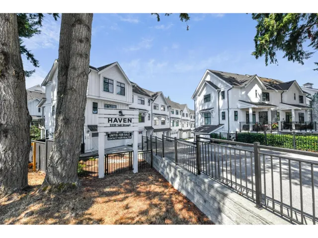 8 3339 148 STREET, Surrey, British Columbia V4P0G6